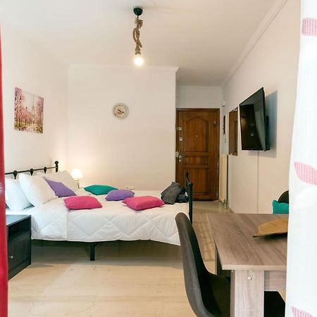 Maria'S Apartment Δίπλα Στο Νοσοκομείο Παίδων Και Στο Λαϊκό 雅典 外观 照片