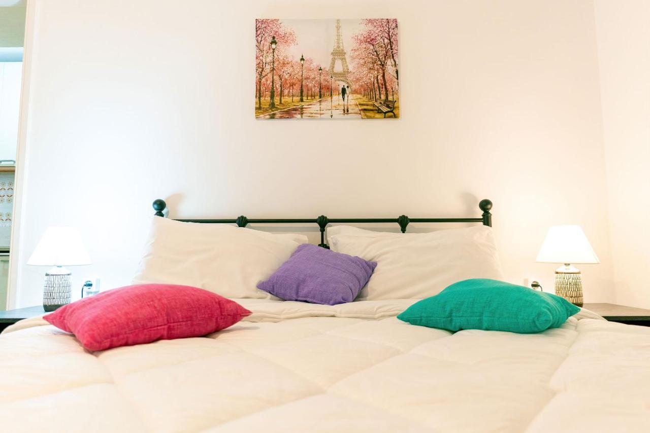 Maria'S Apartment Δίπλα Στο Νοσοκομείο Παίδων Και Στο Λαϊκό 雅典 外观 照片